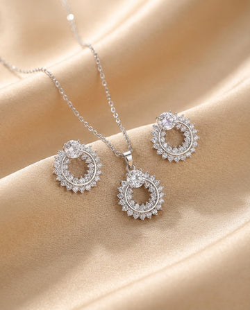 Silver Halo Necklace & Earring Set