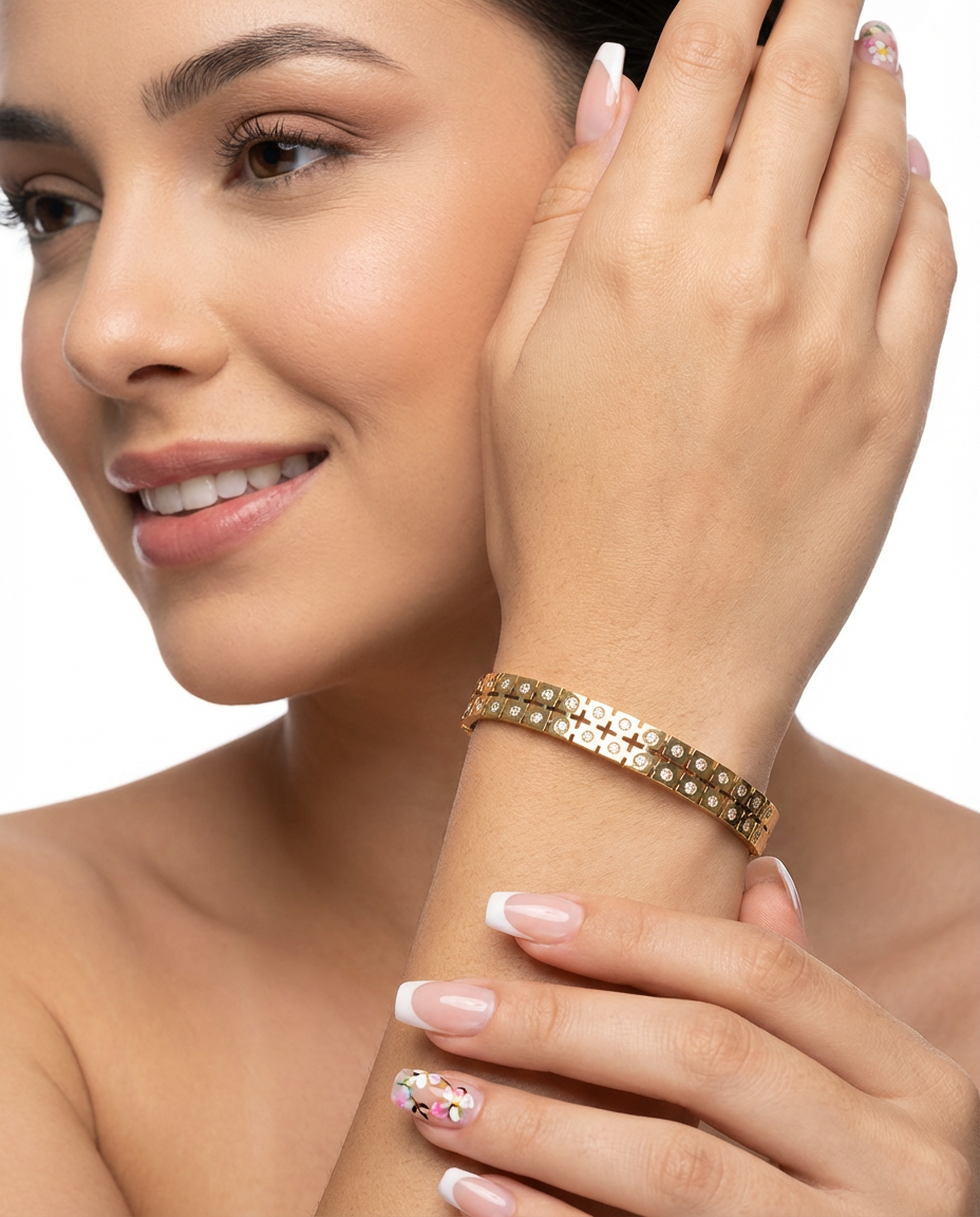 Gold Cross Link Bangle
