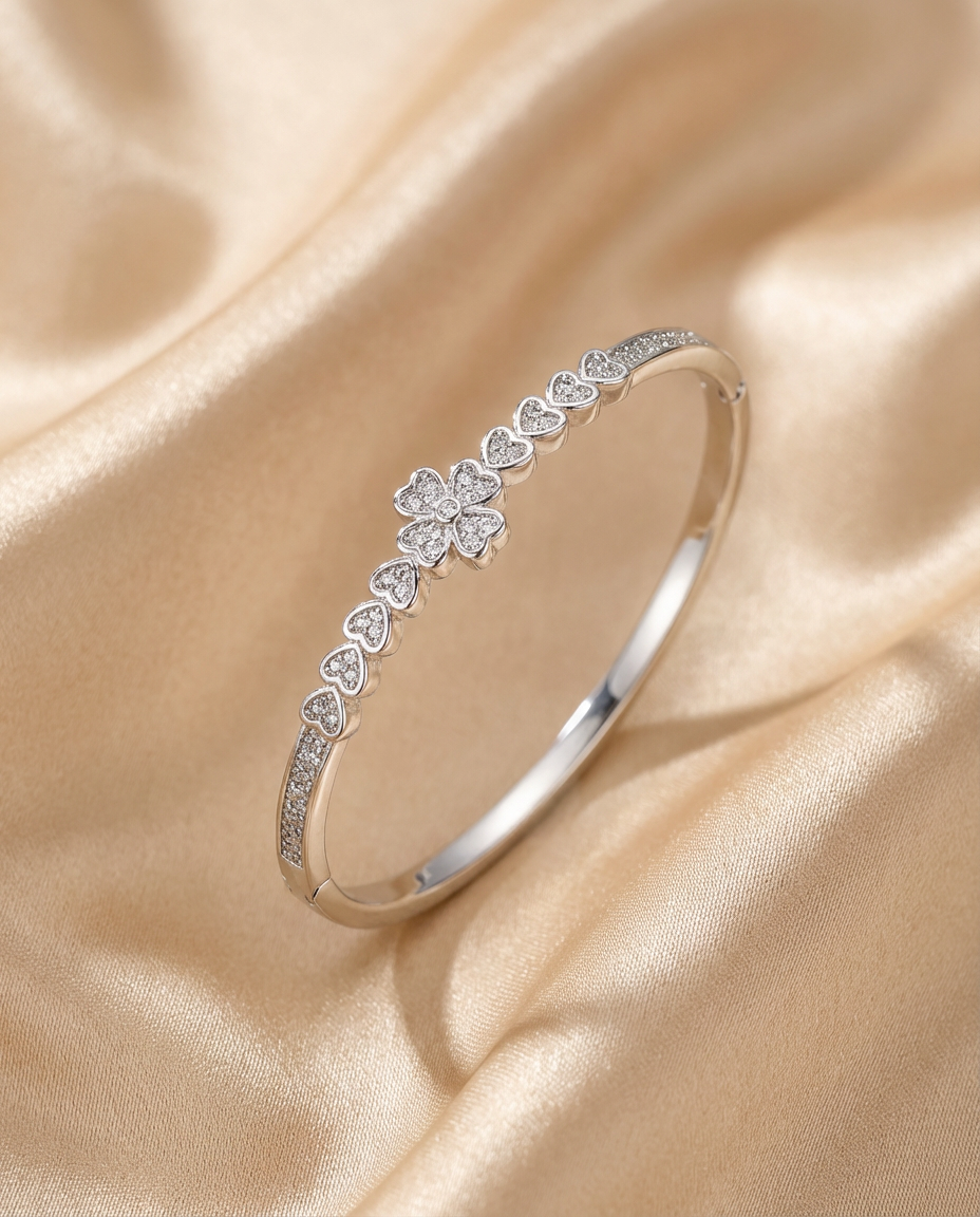Heart Link Flower Bracelet