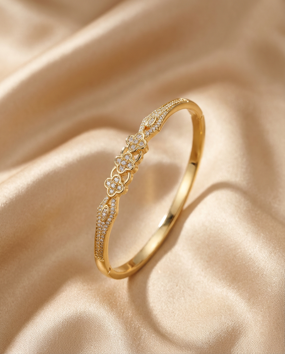 Clover Row Pave Bracelet