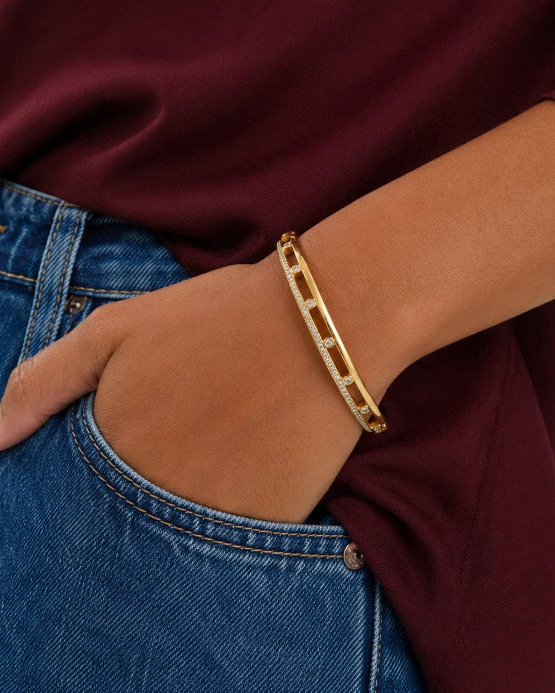 Open Link Crystal Bangle