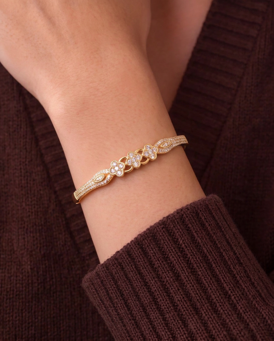 Clover Row Pave Bracelet